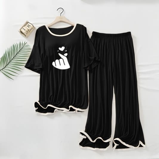 Black white border finger love pj set